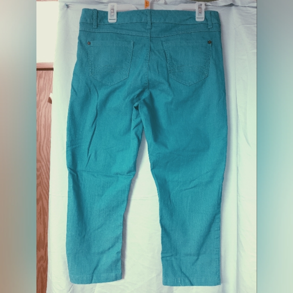 Women's Metaphor dark teal 5 pocket Capri pants 14 34/24